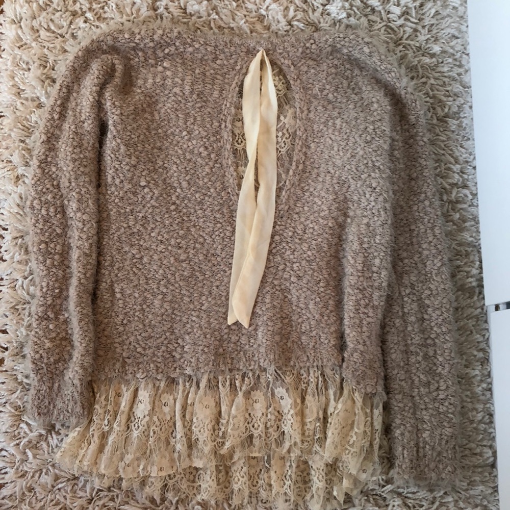 Sweater - Picture 4 of 6